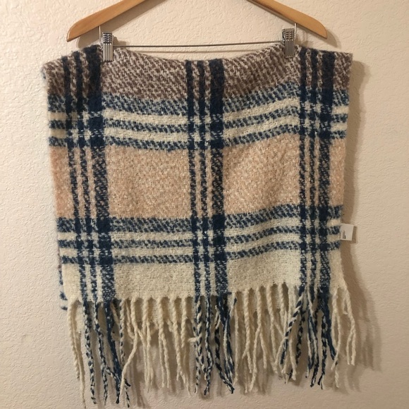 Free People Homecoming Plaid Fringe Blanket Scarf in Blue and Tan - Picture 1 of 4